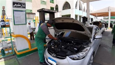 شعبة السيارات تكشف فوائد تحويل المركبات إلى العمل بالغاز الطبيعي