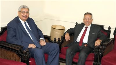 مستشار الرئيس للصحة: دعم الوضع الصحي في غزة وإصدار قانون المسئولية الطبية ضمن أولوياتنا