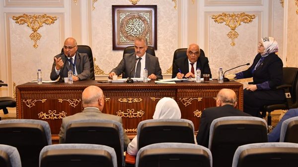 لجنة الاقتراحات والشكاوي