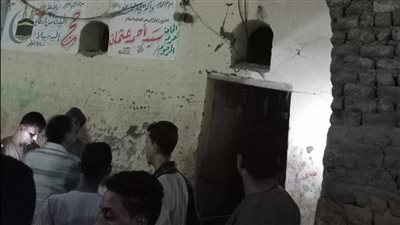 انهيار داخلي بمنزل مكون من طابقين بأسيوط|صور