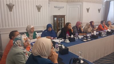 وزير العمل يصدر دليل الإجراءات الموحد لإنشاء المنظمات النقابية العمالية.. و13 مديرية تشارك البرنامج التدريبي 