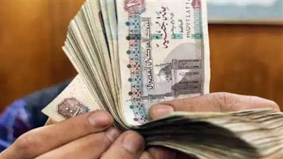 مات ولم يترك مالًا يكفي لسداد ديونه فما الحكم؟.. الإفتاء تجيب 