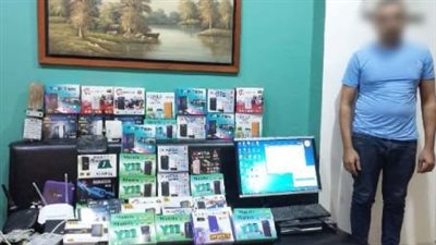 ضبط شخص متهم بإنشاء وإدارة محطة بث تليفزيوني لاسلكية بدون ترخيص بالقاهرة 