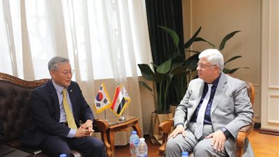 وزير التعليم العالي يبحث إمكانية إنشاء أفرع لجامعات كورية في مصر 