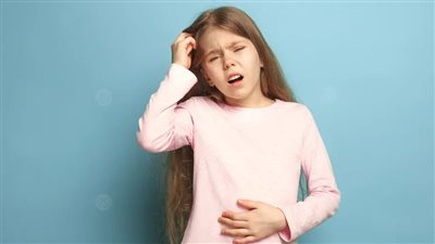 6 علاجات منزلية لعلاج الإمساك لدى الأطفال