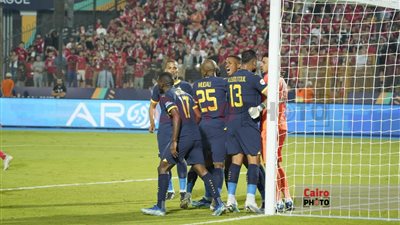 تقارير: لاعب صن داونز سبب الإطاحة بـ أليو ديانج من الأهلي