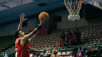 الأهلي يخسر أمام سبورتنج في منافسات دوري المرتبط لكرة السلة 