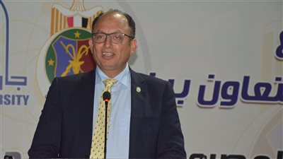 رئيس جامعة حلوان: نعمل على إنشاء نادٍ رياضي.. ونسعى لتعليم التربية الرياضية بمفهومها الجديد