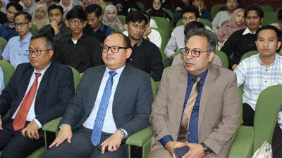 عميد دار علوم القاهرة يستقبل المستشار الثقافي والتربوي الإندونيسي لتعزيز التعاون التعليمي