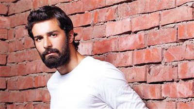 من الإلحاد لـ عالم أزهري في المنبر.. خلطة سينمائية ينتظرها أحمد حاتم 