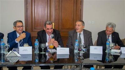 الضرائب: 826 مليون فاتورة إلكترونية و243 مليون إيصال تم إرسالها على المنظومة 