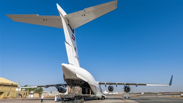 طائرة المساعدات 