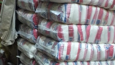 شعبة الحلوى: نقص إنتاج السكر يسبب خسائر كبيرة للمصانع ويهددها بالغلق 