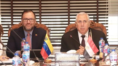 وزير الزراعة يبحث مع وزير خارجية فنزويلا زيادة الصادرات واستنباط أصناف جديدة من التقاوي