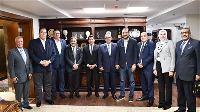 وزير الرياضة يلتقي مجلس اتحاد السلة لبحث استعدادات التأهل إلى أولمبياد باريس 2024