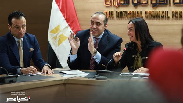 حملة السيسى فى زيارة