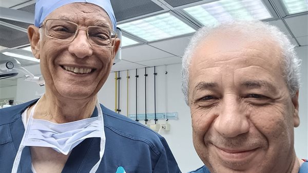  الدكتور أحمد عبد