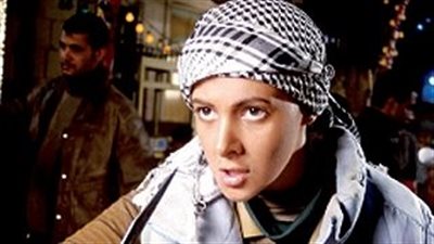 فنانات ارتدين ثوب الرجال وامتهنّ الأعمال الشاقة هربًا من نظرات وأفكار المجتمع | تقرير