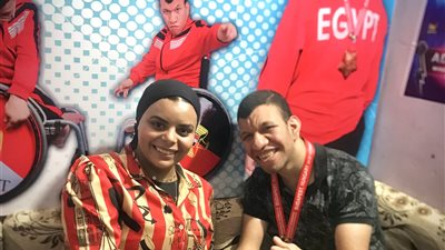 لم يعرف المستحيل.. «عادل» شاب من ذوي الهمم حصل على بطولة العالم في الكاراتيه: أتعرضت للتنمر ولكن قدرت أحقق حلمي