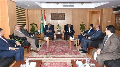 محافظ الفيوم يستقبل مدير المركز الوطني لتخطيط استخدامات أراضي الدولة