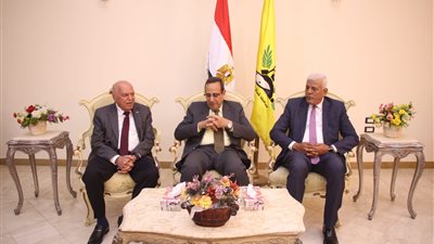 لإقامة مجتمعات عمرانية.. نقيب المعلمين يتقدم بطلب تخصيص أراضي زراعية للمعلمين بشمال سيناء