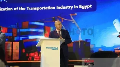 يخدم المناطق الصناعية.. وزير النقل يؤكد أهمية إقامة مشروع الميناء الجاف والمركز اللوجستي بكوم أبو راضي 