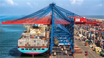 الشركة المطورة لميناء شرق بورسعيد: ليس من الطبيعي اقتحام القطاع الخاص لمجال صناعة القطارات