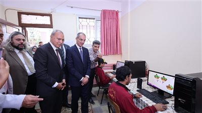 وزير الاتصالات يتفقد مدرسة we للتكنولوجيا التطبيقية في بنها