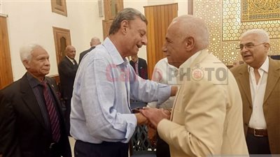 محمود طاهر لـ حسين لبيب: إن شاء الله الزمالك يرجع أحسن على إيدك