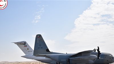 وصول 5 طائرات مساعدات قادمة من الإمارات والكويت وتركمانستان إلى مطار العريش لدعم غزة