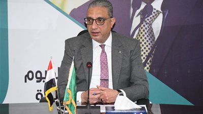 محافظ الفيوم يستقبل رئيس اللجنة الوطنية التنسيقية لمكافحة ومنع الهجرة غير الشرعية