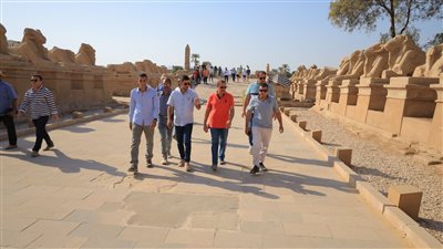 الأعلى للآثار يتابع المشروعات السياحية بمحافظتي الأقصر وأسوان | صور 