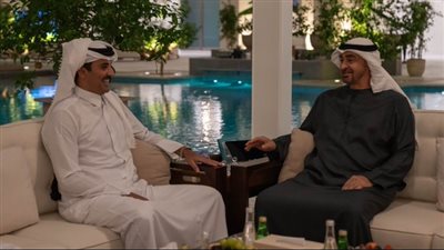 أمير قطر ورئيس الإمارات يبحثان تعزيز العلاقات ومستجدات الأوضاع في غزة