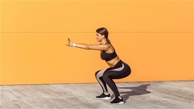 بالصور.. خطوات ممارسة تمارين سكوات.. تساعد على خسارة الوزن والولادة الطبيعية