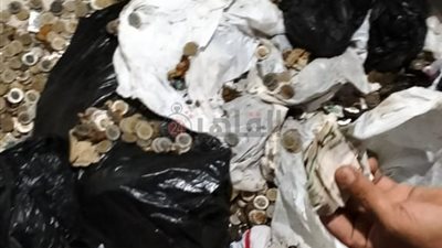 تفاصيل العثور على شكائر أموال داخل منزل متسول بعد وفاته بالدقهلية