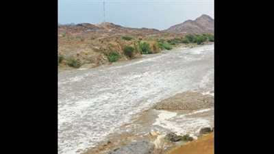 سيول تضرب عدة مناطق بالسعودية | فيديو