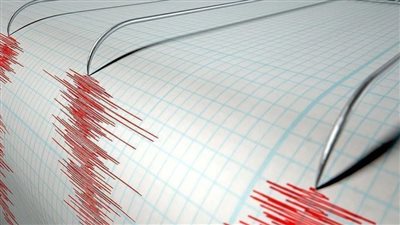 زلزال بقوة 7.4 يضرب إندونيسيا