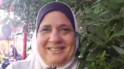 الحاجة عزيزة تقدم وجبات للمحتاجين بإمبابة: أنا خدامة الغلابة.. وبعمل مائدة رحمن يوميًا من 35 عاما |بث مباشر