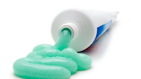 معجون أسنان جديد