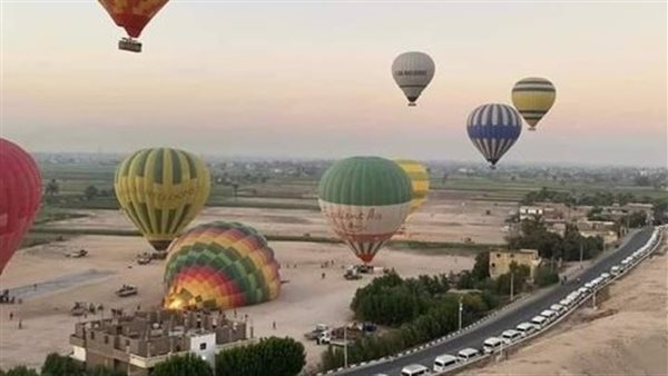 رحلات البالون الطائر