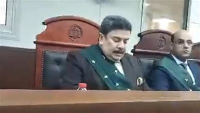 تأجيل محاكمة المتهم بإنهاء حياة شاب لدفاعه عن ابنة عمه بكفر الشيخ | بث مباشر