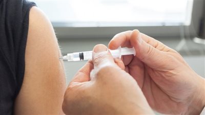 بعد فشل اختباراته.. إفريقيا توقف تجربة لقاح فيروس نقص المناعة البشرية