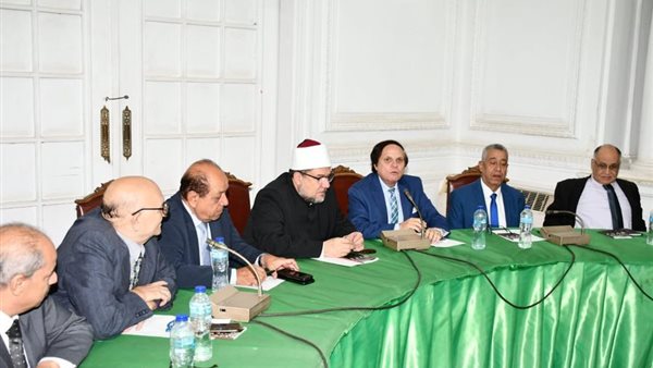 لجنة الإعلام بالمجلس