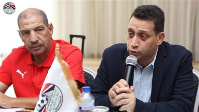 أبو الوفا: هاني أبو ريدة كان يتولى منصب مشرف المنتخب بـ الدراع