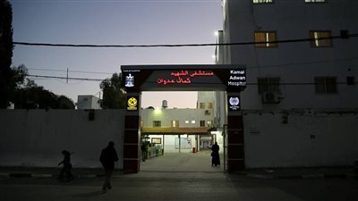 إسرائيل تقتاد مدير مستشفى كمال عدوان لمركز تحقيق وتعتقل مدير الدفاع المدني في شمال غزة 