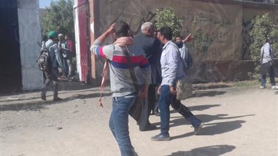 الموتوسيكل هيعدي قبل العربية.. طالب يمزق جسد آخر بسبب أولوية المرور في الدقهلية