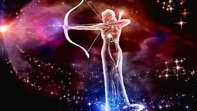 توقعات برج القوس.. حظك اليوم الاثنين 20-11-2023.. الحب يدق بابك