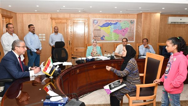 لقاء محافظ الفيوم