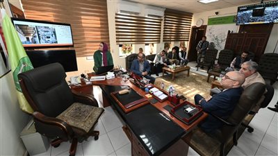 أبرزها تحصيل فواتير الاستهلاك.. وزير الإسكان يصدر 6 تكليفات لمسئولي جهاز العاشر من رمضان 