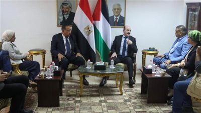 وفد نقابة الصحفيين بالإسكندرية يزور القنصلية الفلسطينية: يجب وقف إطلاق النار فورًا في غزة
